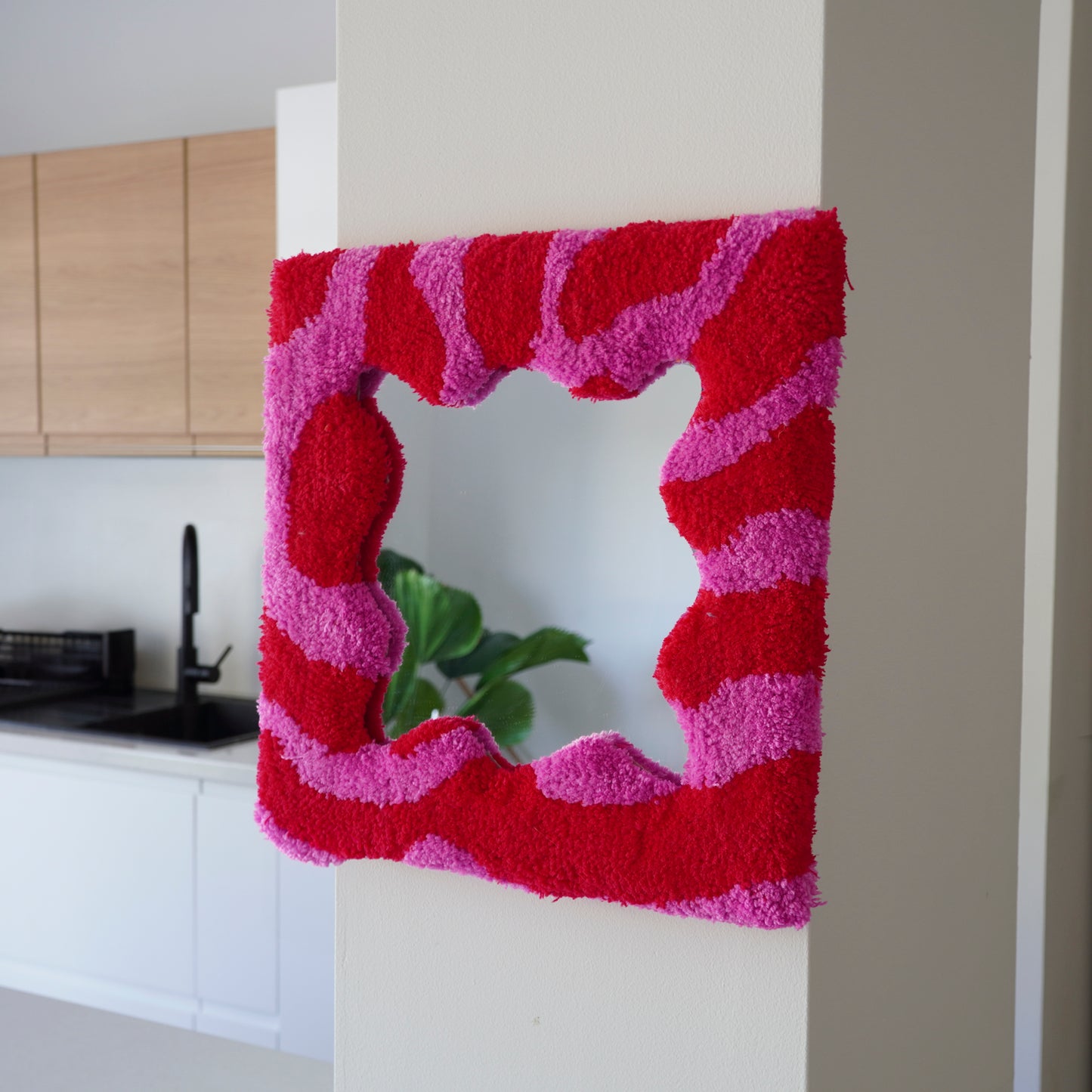 Miroir Wavy rose/rouge